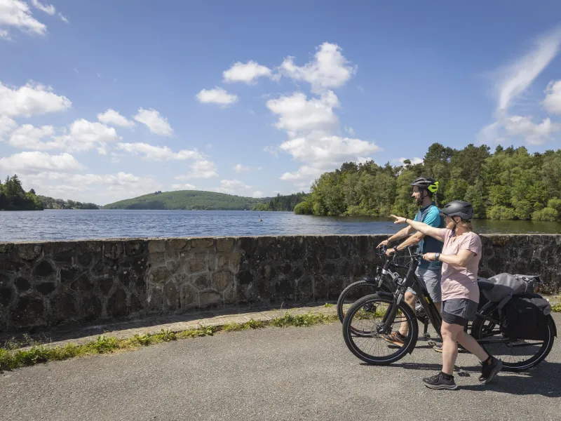 Tour du Lac de Vassivière
