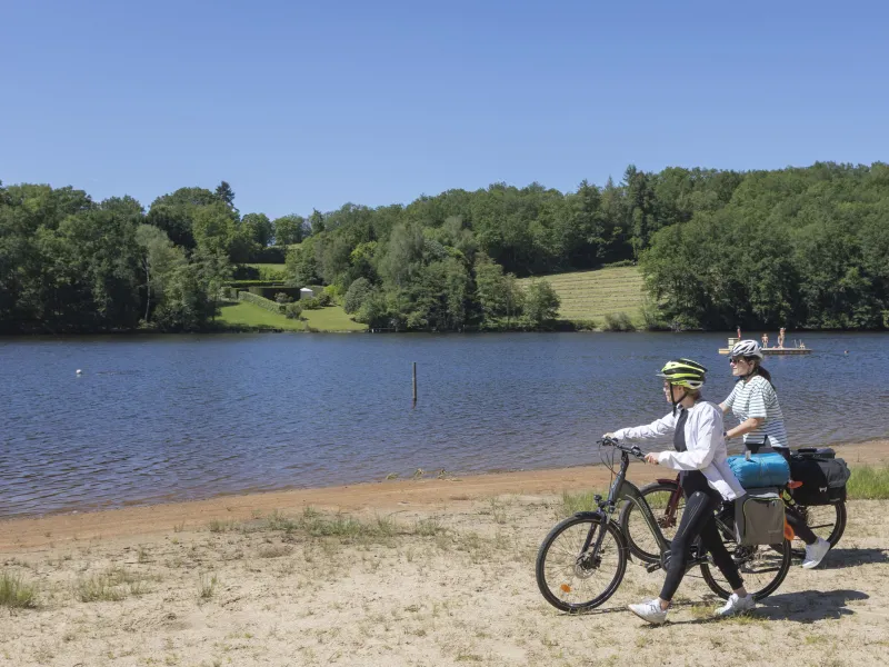 lac Saint-Hélène, Bujaleuf