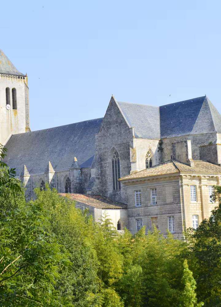 Abbaye Royale de Celles-sur-Belle