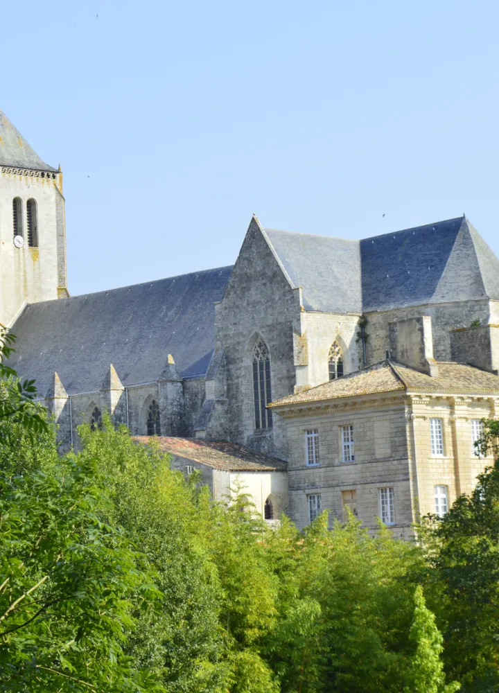 Abbaye Royale de Celles-sur-Belle