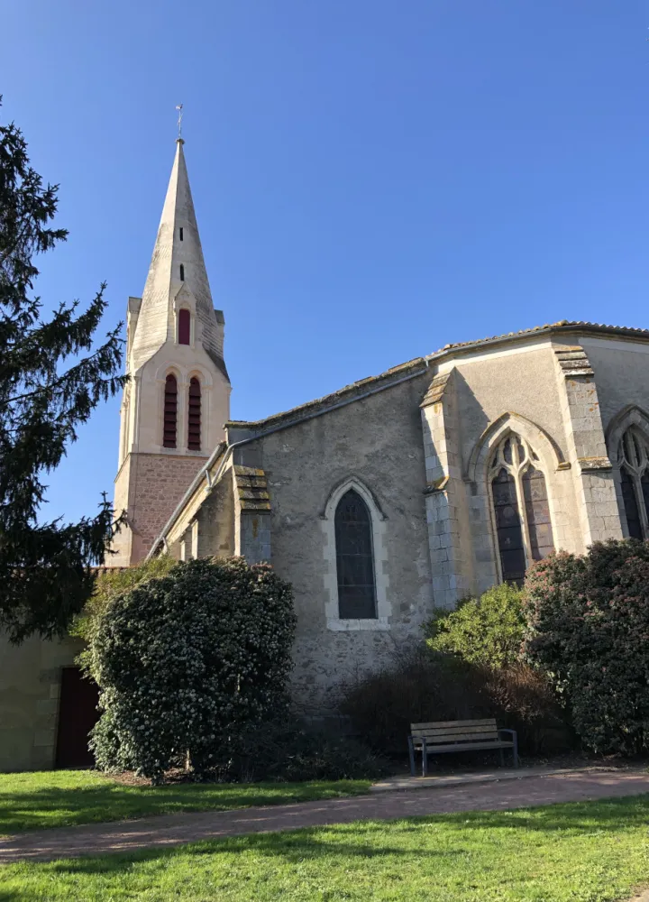 Église de Nueil-les-Aubiers