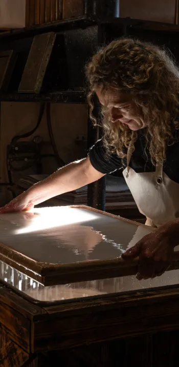 la-fabrication-d-une-feuille-de-papier au Moulin du Got