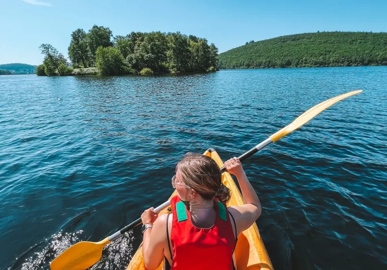 Canoë sur le Lac de Vassivière