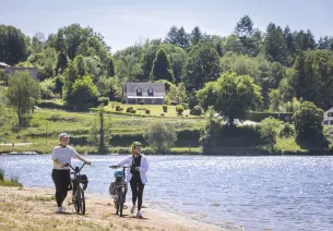 lac Saint-Hélène, Bujaleuf